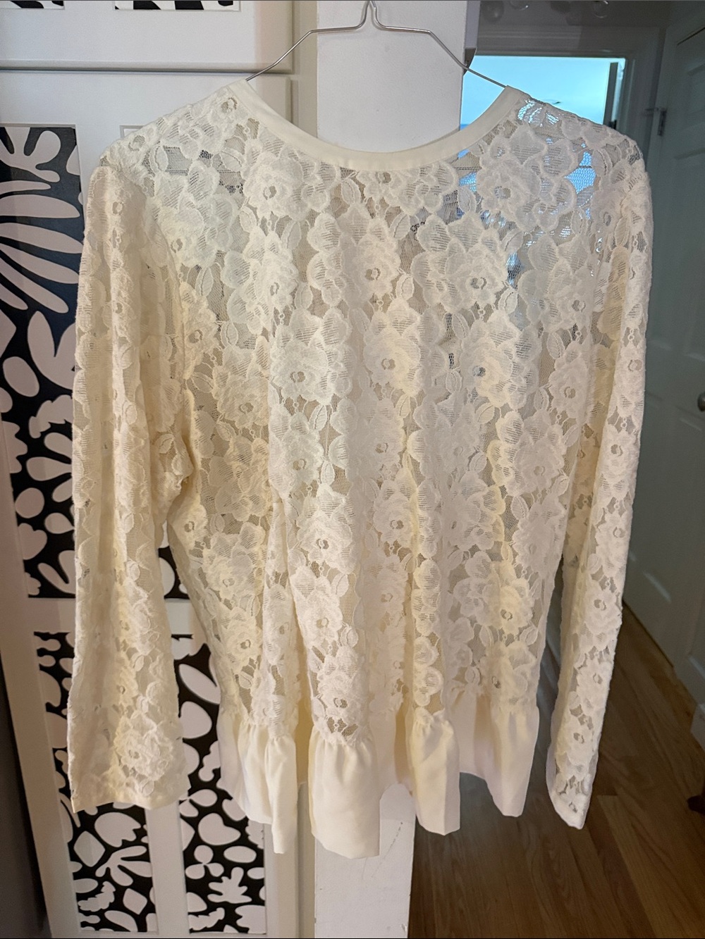Women's Cream Lace Long-Sleeve Top with hook and eye detailed back